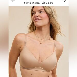 Aerie Sunny Wireless Push Up Bra